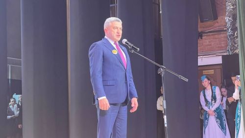“100 елга сузылган якты юл...” (фоторепортаж, 2 өлеш)