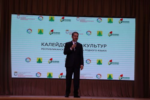 Сабада «Мәдәниятләр калейдоскобы» дип исемләнгән VI республикакүләм туган тел фестивале узды (фоторепортаж)