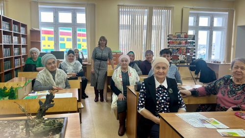Ветеран укытучыларны социаль фонд эшчәнлеге белән таныштырдылар