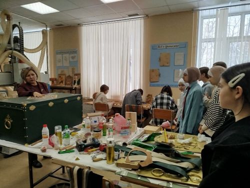 Саба балалар сәнгать мәктәбе укучылары  “Казан халык сәнгать кәсепләре техникумы»нда  булдылар