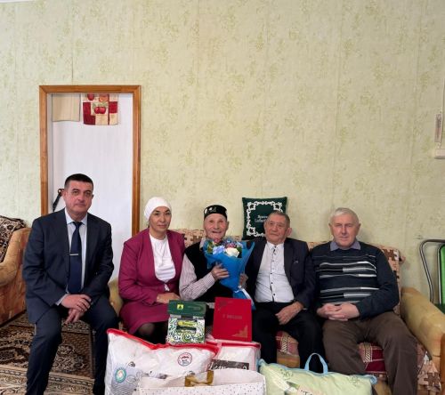 Сабада яшәүче Вафи ага Ибатуллинны 90 яшьлек юбилее белән котладылар