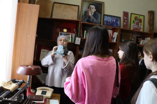 Редакциябездә кунакта Олы Кибәче урта мәктәбе укучылары булды