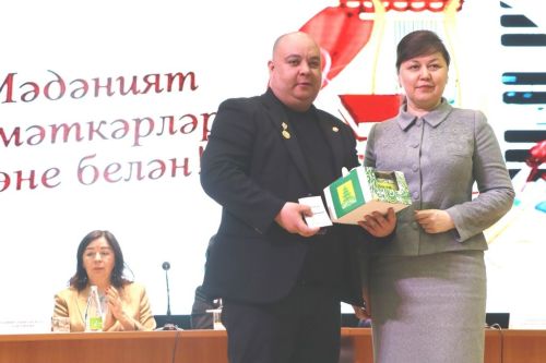 Илһамнары һәм эчкерсезлеге белән тормышыбызны онытылмаслык тәэсирләр бүләк итүчеләр