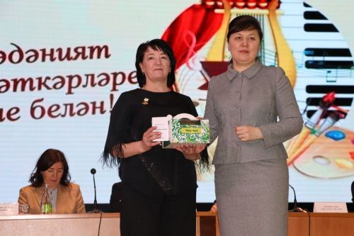 Илһамнары һәм эчкерсезлеге белән тормышыбызны онытылмаслык тәэсирләр бүләк итүчеләр