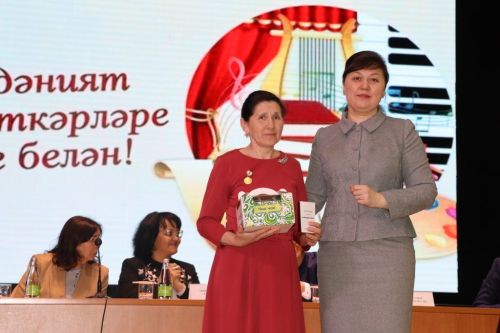 Илһамнары һәм эчкерсезлеге белән тормышыбызны онытылмаслык тәэсирләр бүләк итүчеләр