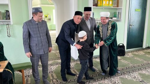 Сабада балалар өчен Азан әйтү һәм вәгазь сөйләү бәйгесендә 40лап бала катнашты