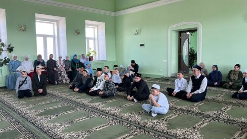 Сабада балалар өчен Азан әйтү һәм вәгазь сөйләү бәйгесендә 40лап бала катнашты