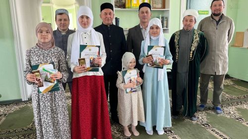 Сабада балалар өчен Азан әйтү һәм вәгазь сөйләү бәйгесендә 40лап бала катнашты