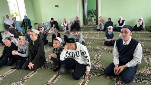 Сабада балалар өчен Азан әйтү һәм вәгазь сөйләү бәйгесендә 40лап бала катнашты