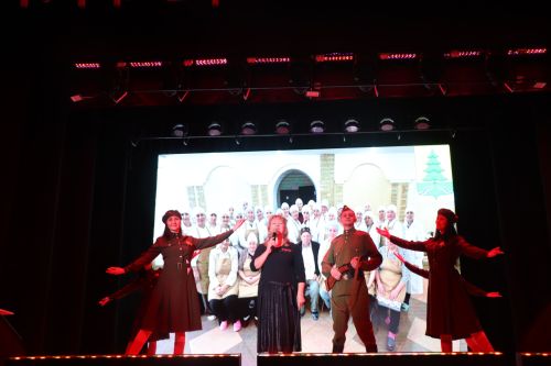 Район башлыгы Рәис Миңнеханов гүзәл затларыбызны бәйрәм белән котлады