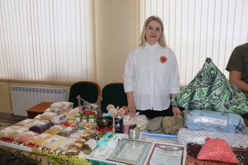 Район башлыгы Рәис Миңнеханов гүзәл затларыбызны бәйрәм белән котлады