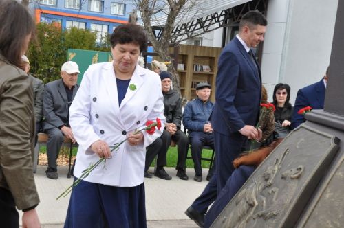 Безне Тукай тәрбияли