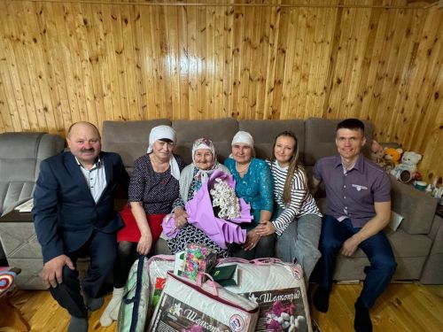 Югары Шытсу авылында гомер итүче Руза Әхсәнованы олы юбилее белән тәбрикләделәр