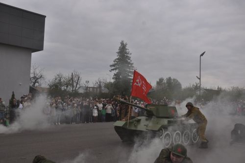 Хәтер яна мәйданнарда мәңгелек ут булып