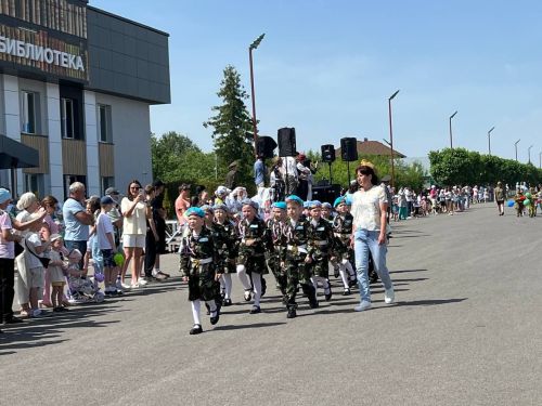 Балаларны яклау көнендә Сабада коляскалар парады узды