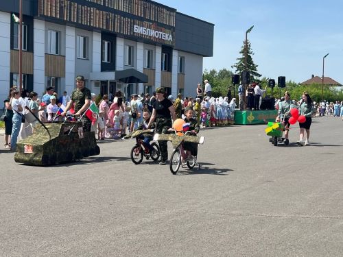 Балаларны яклау көнендә Сабада коляскалар парады узды