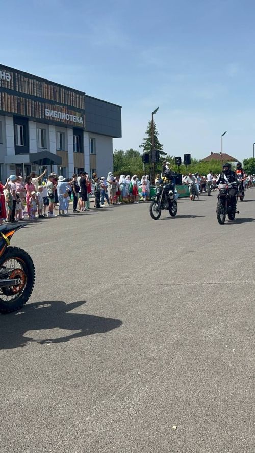 Балаларны яклау көнендә Сабада коляскалар парады узды