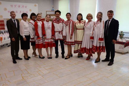 Сабада туган телләрне саклау һәм үстерү турында  сөйләштеләр