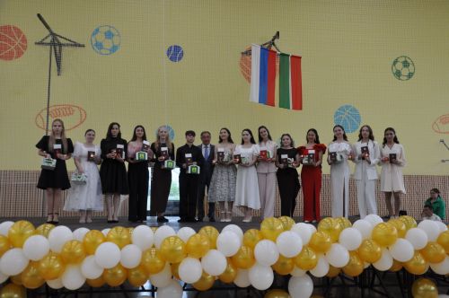 «Чыгарылыш кичәсе» - 2025: бәйрәмнән эксклюзив ФОТОРЕПОРТАЖ