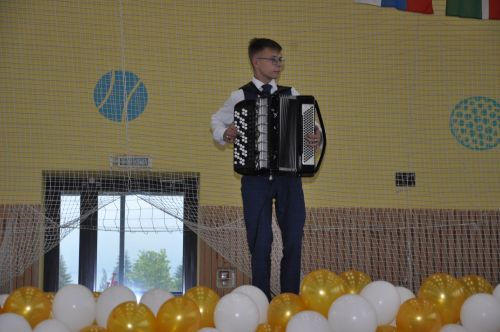 «Чыгарылыш кичәсе» - 2025: бәйрәмнән эксклюзив ФОТОРЕПОРТАЖ