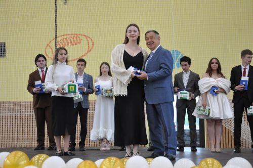 «Чыгарылыш кичәсе» - 2025: бәйрәмнән эксклюзив ФОТОРЕПОРТАЖ