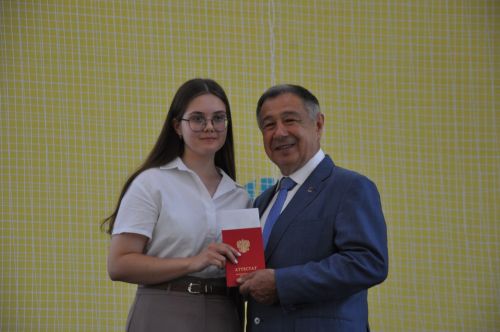 «Чыгарылыш кичәсе» - 2025: бәйрәмнән эксклюзив ФОТОРЕПОРТАЖ