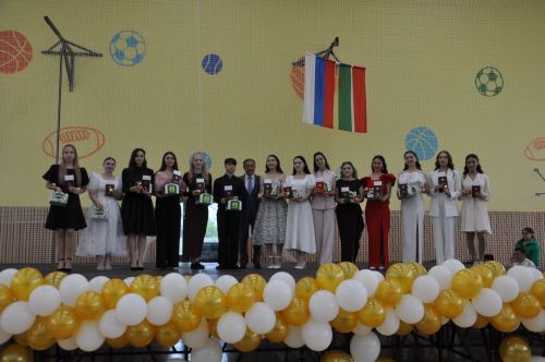 «Чыгарылыш кичәсе» - 2025: бәйрәмнән эксклюзив ФОТОРЕПОРТАЖ