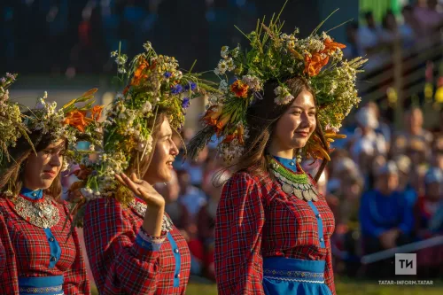 Клуб утлары  ерактан балкый