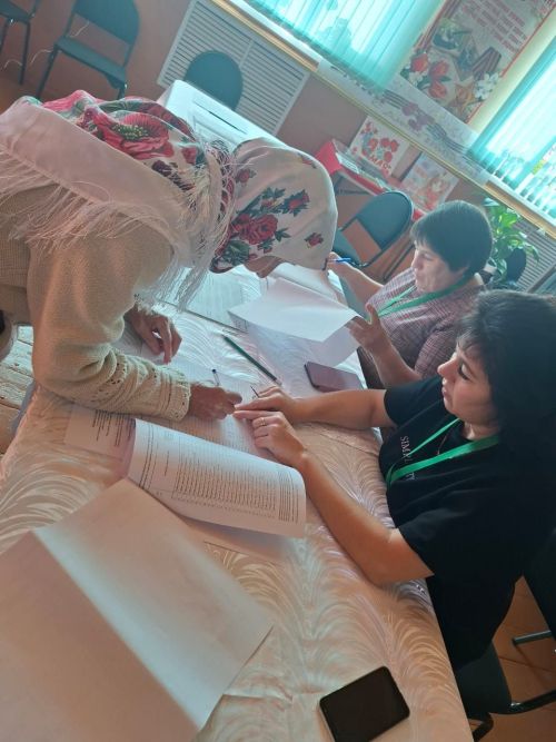 Миңгәр авылында яшәүче тыл ветераны, 95 яшьлек Сөембикә апа Зиннурова сайлауларда үз тавышын бирде