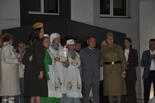 Кабак тудырган тамаша