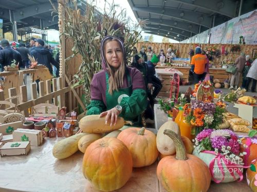Ярминкәдә Сабадан Ландыш Яруллина: Казан халкы кабак ярата