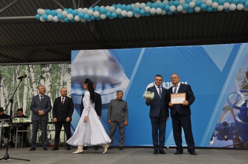 Өйләрне генә түгел, күңелләрне дә җылытучылар