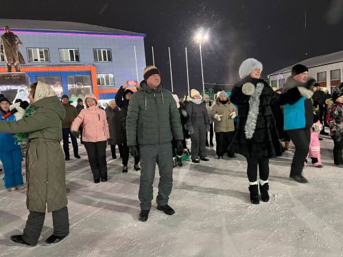 Районыбызның медицина һәм мәдәният хезмәткәрләре Сабаның Төп Чыршысы янында Яңа ел бәйрәме уздырдылар (+видео)