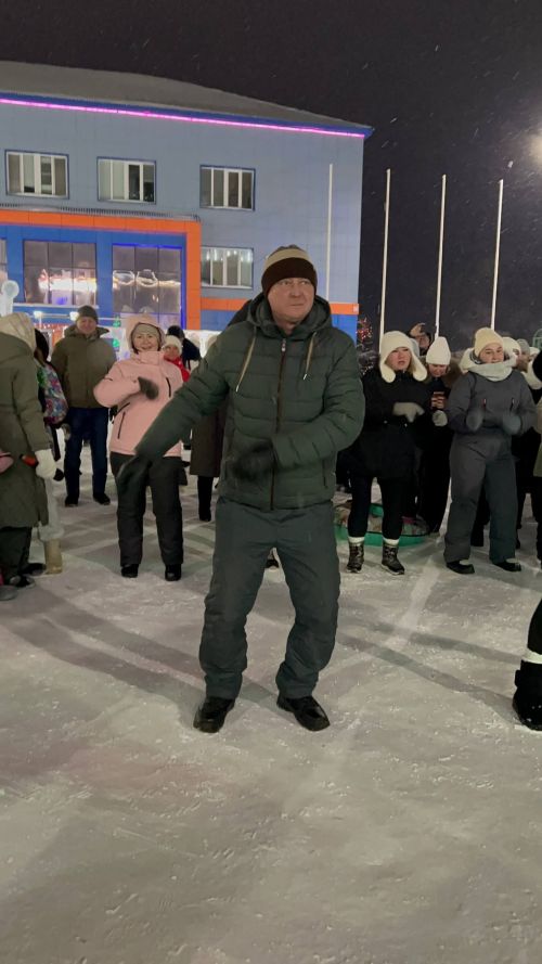 Районыбызның медицина һәм мәдәният хезмәткәрләре Сабаның Төп Чыршысы янында Яңа ел бәйрәме уздырдылар (+видео)