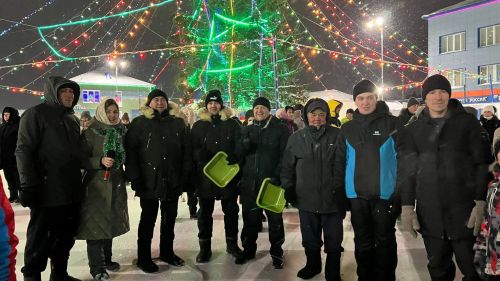 Районыбызның медицина һәм мәдәният хезмәткәрләре Сабаның Төп Чыршысы янында Яңа ел бәйрәме уздырдылар (+видео)