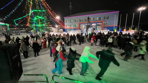 Районыбызның медицина һәм мәдәният хезмәткәрләре Сабаның Төп Чыршысы янында Яңа ел бәйрәме уздырдылар (+видео)