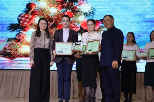 Сабада район башлыгы  чыршысы ике  урында кабынды
