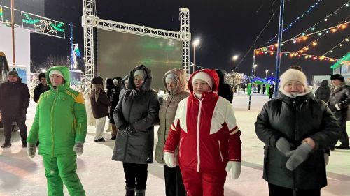 Районыбызның медицина һәм мәдәният хезмәткәрләре Сабаның Төп Чыршысы янында Яңа ел бәйрәме уздырдылар (+видео)