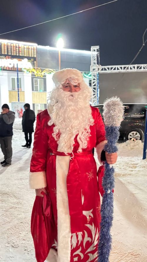 Сабада Төп чыршы янындагы мәйданны бүген салым инспекциясе хезмәткәрләре «кыздырды»