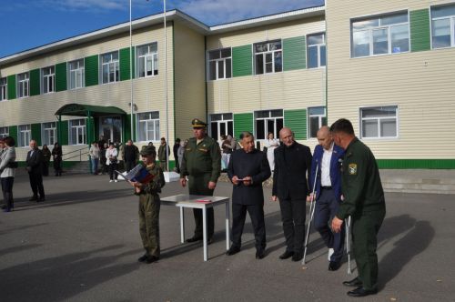 Иске Икшермә кадет-интернат мәктәбендә 48 укучы тантаналы ант бирде