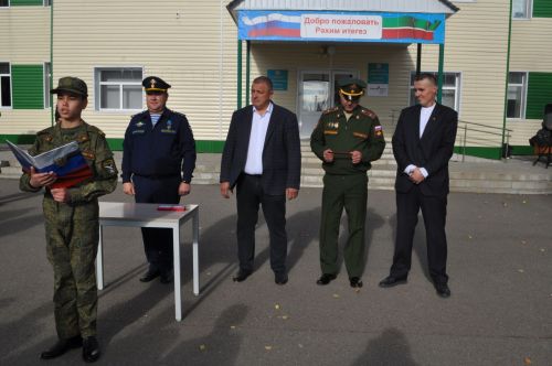 Иске Икшермә кадет-интернат мәктәбендә 48 укучы тантаналы ант бирде