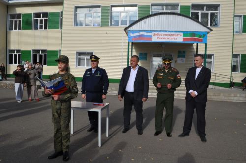Иске Икшермә кадет-интернат мәктәбендә 48 укучы тантаналы ант бирде