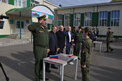 Иске Икшермә кадет-интернат мәктәбендә 48 укучы тантаналы ант бирде