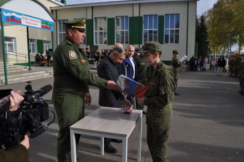Иске Икшермә кадет-интернат мәктәбендә 48 укучы тантаналы ант бирде