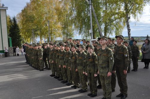 Иске Икшермә кадет-интернат мәктәбендә 48 укучы тантаналы ант бирде