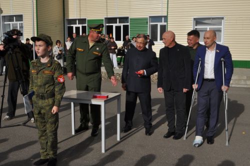 Иске Икшермә кадет-интернат мәктәбендә 48 укучы тантаналы ант бирде