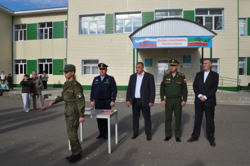Иске Икшермә кадет-интернат мәктәбендә 48 укучы тантаналы ант бирде
