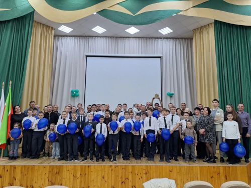 Саба балалар сәнгать мәктәбендә әтиләр көненә багышланган чара узды