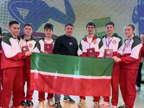 Ленар Вафин: җиңүчеләр тәрбияләүче остаз