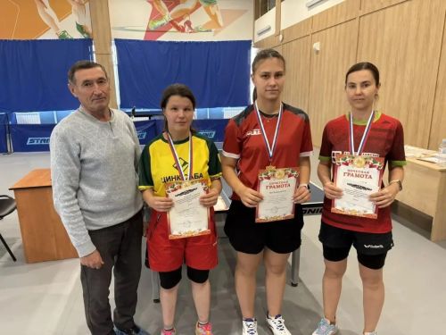 Яшь спортчыларыбыз өстәл теннисы буенча Кукмара башлыгы кубогының 3 нче этабында катнашты